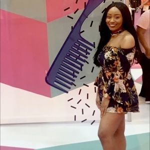 Meet your Posher👗👠👓💳, Shelli